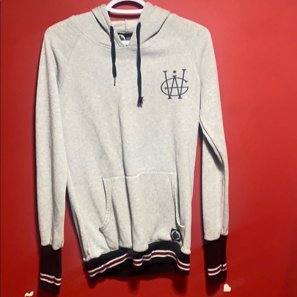 Wear girls size small pullover - Picture 1 of 2